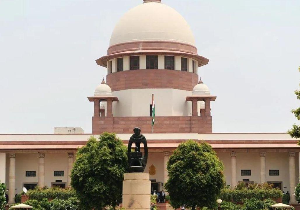 Supreme Court to begin hearing on November 11 pleas against Election Commission